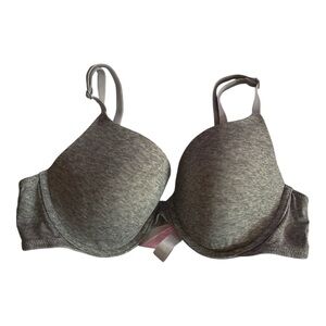 PINK Victoria's Secret Gray T-Shirt Bra with Underwire Support